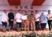Penandatanganan Serah Terima 4 Wilayah Layanan Perumda Tirta Bhagasasi Ke Perumda Tirta Patriot