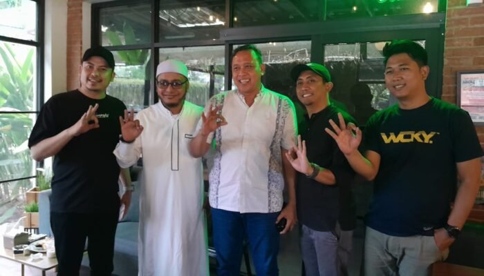 Paslon RIDHO Jalin Silaturahmi dengan Ulama Kota Bekasi di Tengah Kesibukan Kampanye