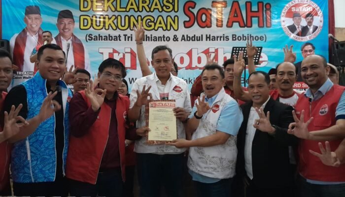 Mengatasnamakan SaTAHI Deklarasi Sahabat Tri Adhianto Abdul Harris Bobihoe