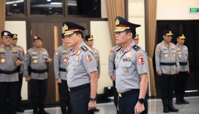 Kapolri Pimpin Kenaikan Pangkat 4 Pati-Pamen Polri, Komjen Pol Tornagogo Sihombing Pati Baharkam Polri
