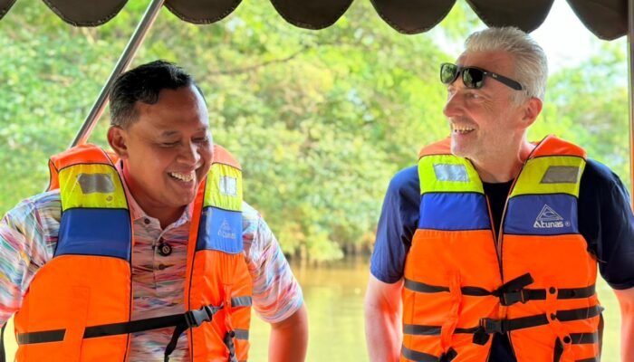 Risol Sebut Program Kali Bekasi Hanya Teori? Aktivis Tunjukkan Program Tri-Haris di Lapangan