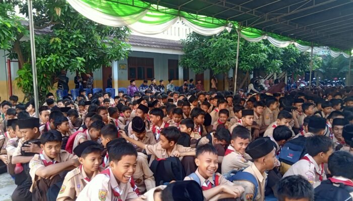 Sosialisasi Pencegahan Kenakalan Remaja dan Penyalahgunaan Narkoba di MTs Tarbiyatul Fallah Bantargebang
