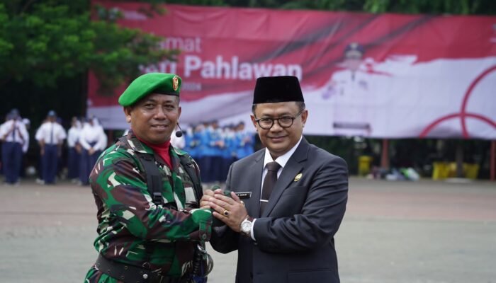 Upacara Peringatan Hari Pahlawan, Pj Walikota Bekasi Ajak Masyarakat Teladani Perjuangan Menjaga Keutuhan NKRI