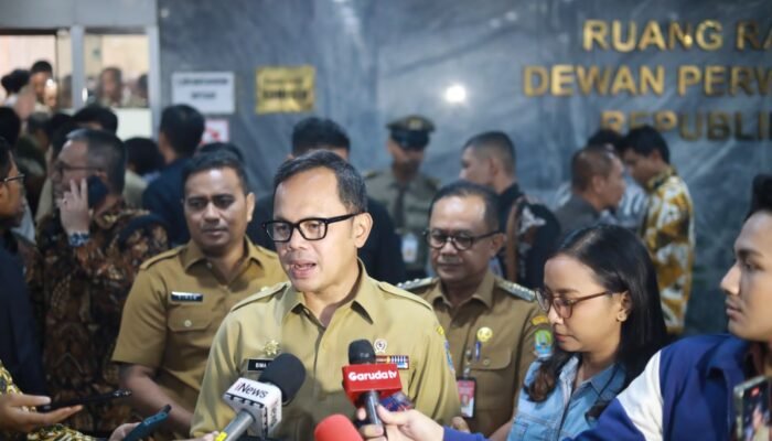 Pj Wali Kota Bekasi Hadir Rapat Kerja DPR RI Bersama Wamendagri