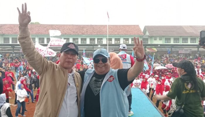 Ribuan Masyarakat Bekasi Selatan Hadir Deklarasi Dukung Tri Adhianto