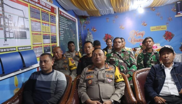Jelang Tahun Baru Kapolres Humbahas Ikuti Zoom Meeting di Pimpin Langsung Oleh Kapolri