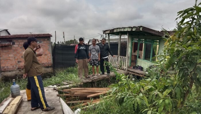Korban Angin Puting Beliung Mislan Berharap Bantuan Dari Pemerintah