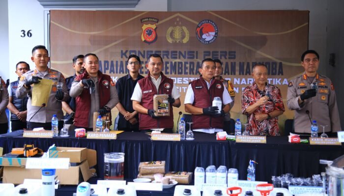 5 Juta Jiwa Terselamatkan Polri Ungkap Laboratorium Clandestine Narkoba Terbesar di Jawa Barat