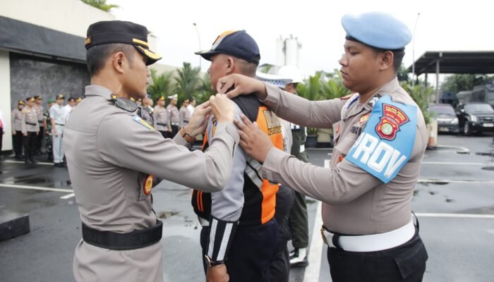 Apel Gelar Pasukan Operasi Keselamatan Jaya 2025 di Polres Metro Bekasi Kota