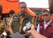 Tinjau Banjir Pondok Gede Permai, Wali Kota Pastikan Dapur Umum Berfungsi