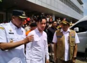 Dampingi Wapres Gibran, Wali Kota Bekasi Pastikan Pelayanan Terbaik Untuk Warga Pasca Banjir