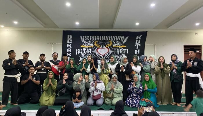 PSHT Rayon Jakasampurna Buka Bersama dan Berbagi Takjil 1.000 Pcs