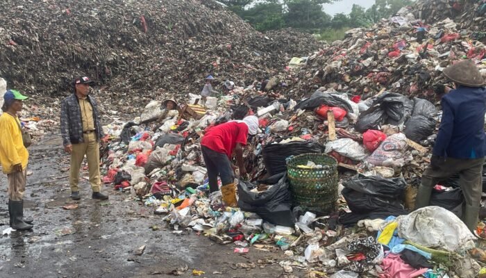 Pemkot Bekasi Lakukan Verifikasi Lapangan Dugaan Ditemukannya Limbah Medis Di TPA Sumur Batu Bantargebang