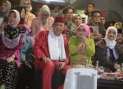 Wali Kota Bekasi Tri Adhianto dan Ketua TP PKK Wiwiek Hargono Hadiri Munas VII APEKSI 2025 di Surabaya