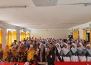 Hijaukan Sekolah, DLH Bersama SMPN 35 Kota Bekasi Gelar Pelatihan Pembuatan Kompos