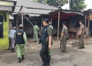 Camat Jatisampurna Tertibkan Bangunan Liar di Jalan Pertamina B Kelurahan Jatiraden