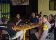 Bhabinkamtibmas Bersama Pokdarkamtibmas Tingkatkan Pengawasan Lingkungan