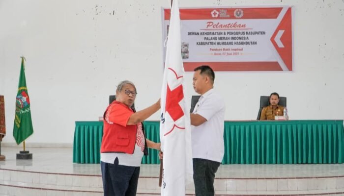 Pemkab Humbang Hasundutan Lantik Pengurus PMI 