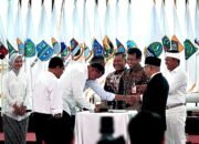 Wali Kota dan Ketua DPRD Kota Bekasi Tandatangani Komitmen Sinergi Pemberantasan Korupsi se-Jabar