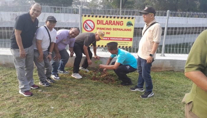 Peringati Hari Lingkungan Hidup Sedunia, Aras Gereja Bersama Pemerintah Kota Bekasi Gelar Penanaman Pohon