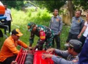 Babinsa Joyotakan Gandeng BPBD dan Linmas Simulasi Penanggulangan Bencana