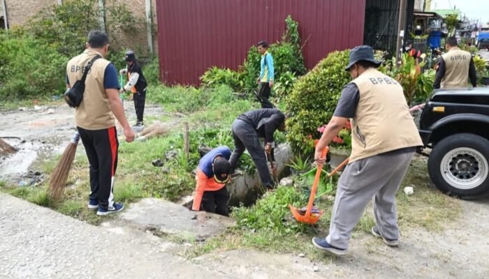 Bupati Adakan Gerakan Bersih Menyambut HUT Ke-22 Kabupaten Humbang Hasundutan