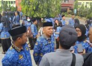 Kepala BKPSDM Kota Bekasi Serahkan SK PPPK Tenaga Kesehatan Kota Bekasi