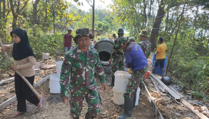 Semangat Gotong Royong Warnai Pra TMMD Sengkuyung di Desa Sarimulyo Boyolali