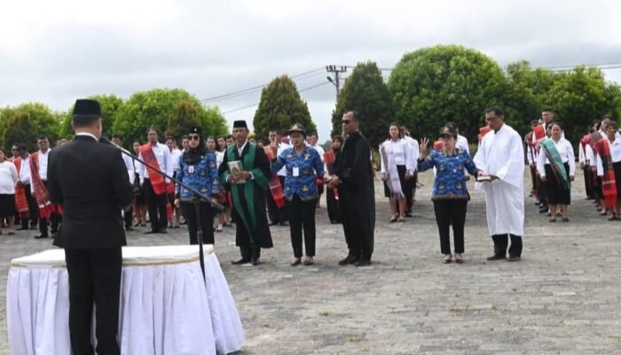 Bupati Humbahas Serahkan SK P3K Tahap Pertama