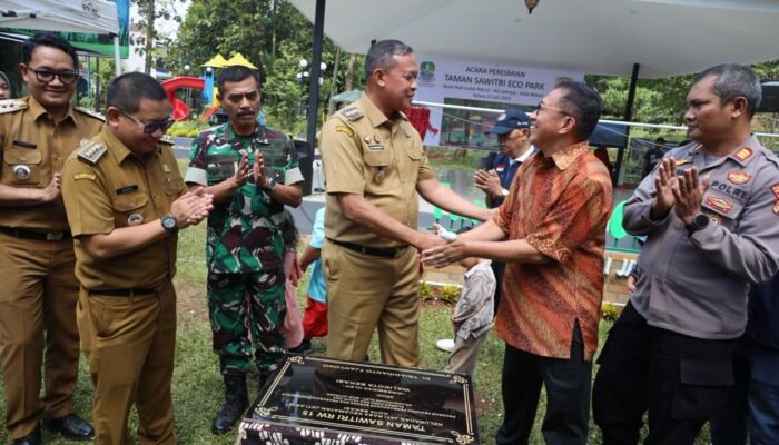 Dorong Ruang Publik Ramah Lingkungan, Wali Kota Bekasi Resmikan Taman Sawitri Eco Park di Jatirasa