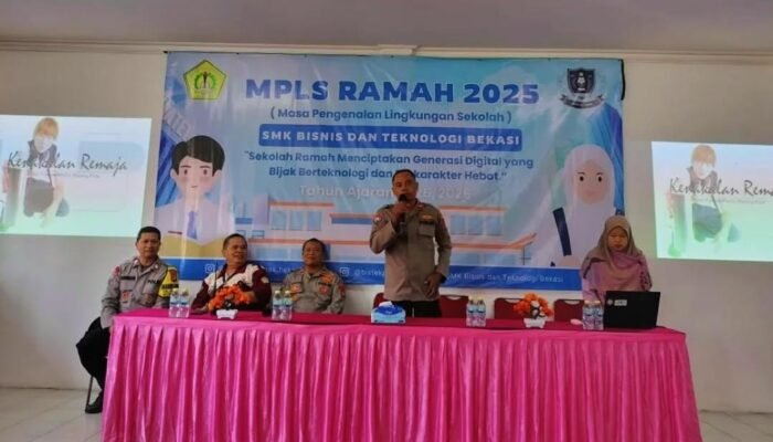 Polsek Bekasi Selatan Gelar Penyuluhan Hukum dan Kenakalan Remaja di SMK BISTEK Bekasi